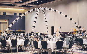 Formal dinner balloon decoration